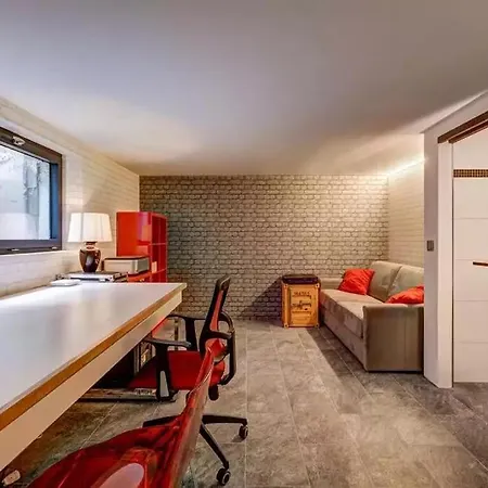 4br Spacious Chalet - What'app - 0034-656-619-782 - For Reservations! * שאמוני
