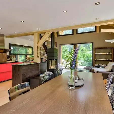 Villa 4br Spacious Chalet - What'app - 0034-656-619-782 - For Reservations!
